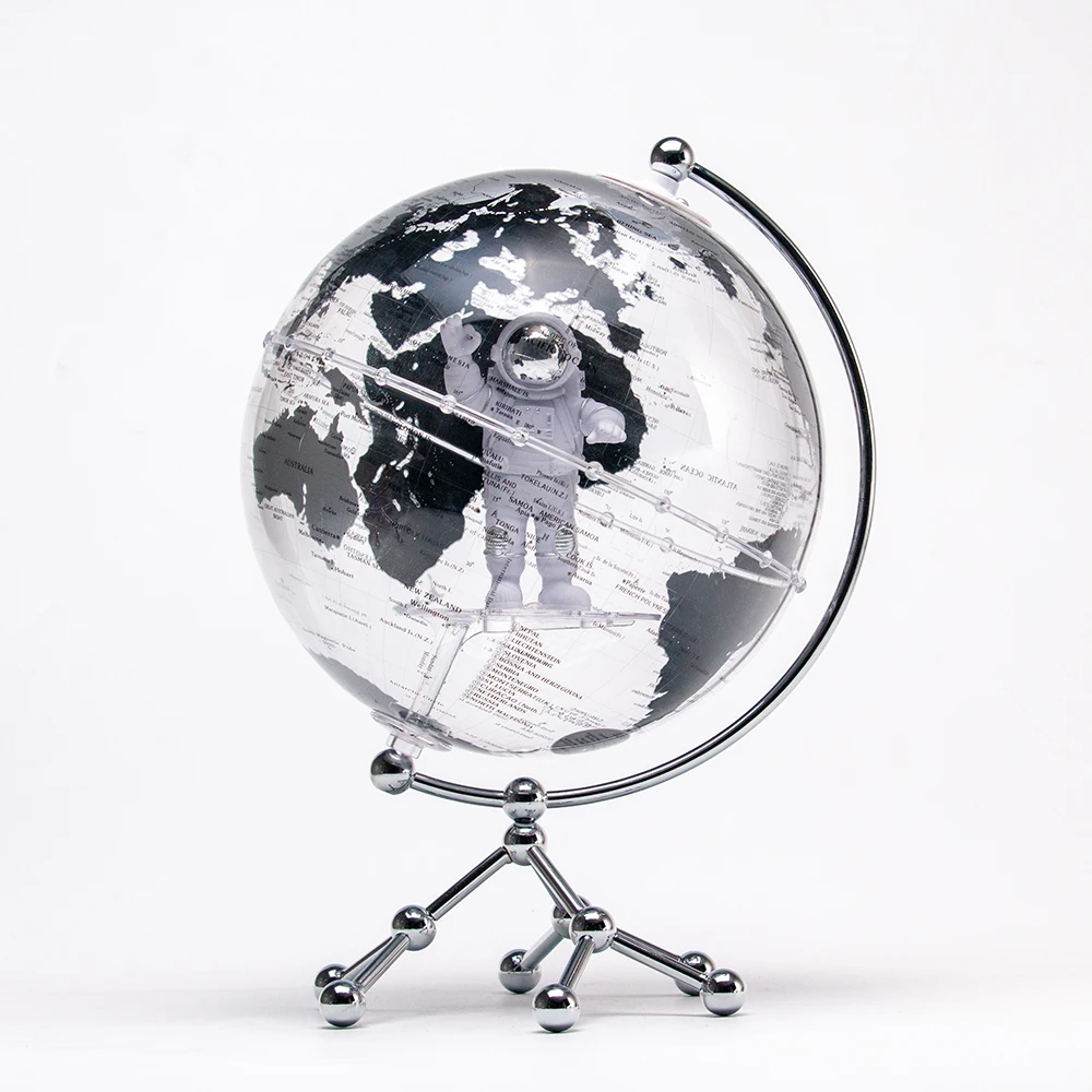 Ha620b0db5e6c43dba2500943f5f741234.webp Wellfun HD Printing Transparent Decor World Globe With Spaceman LED Light Decoration Globes - Image 1